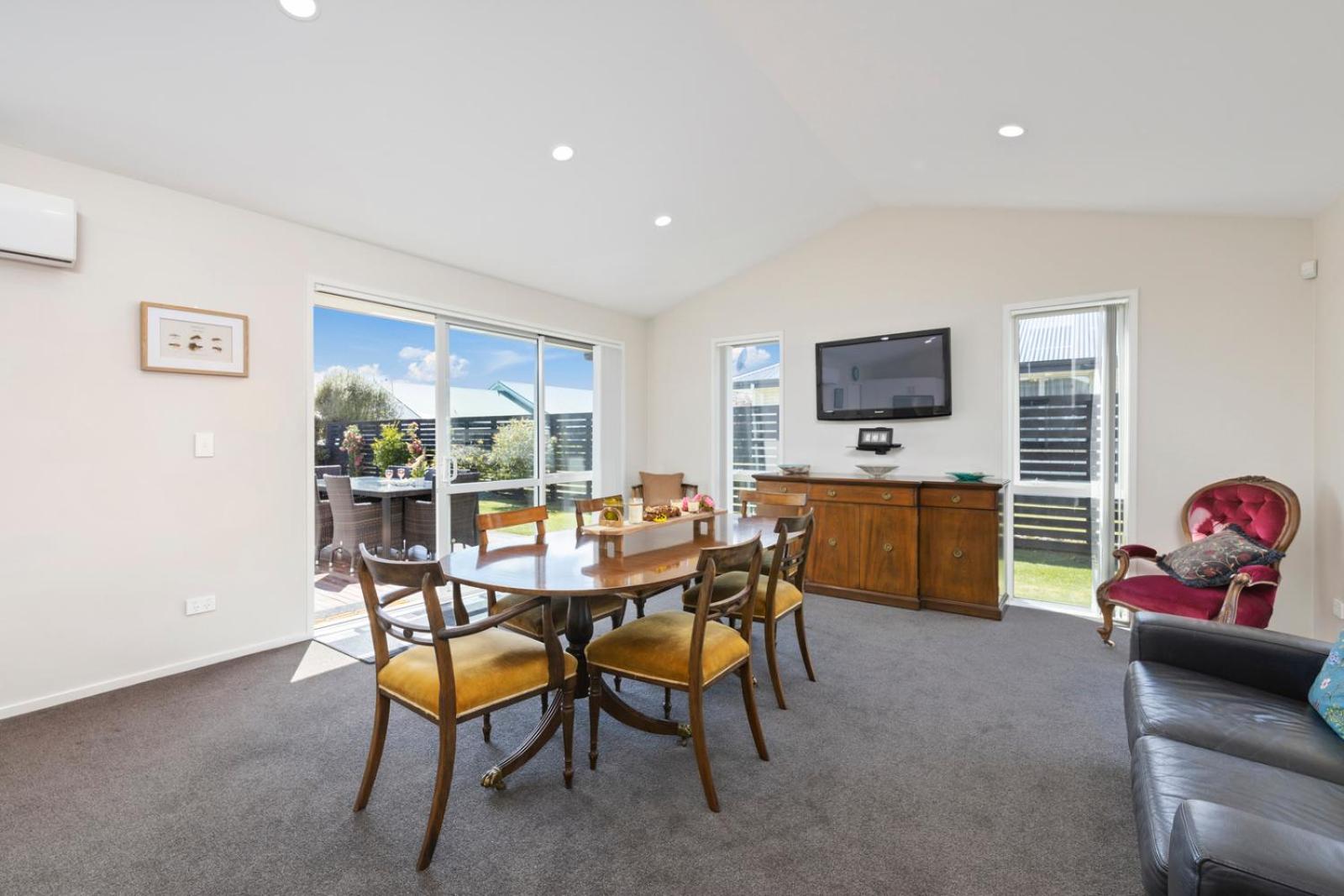 Fabulous In Wharewaka - Wharewaka Holiday Home Taupo Exterior photo